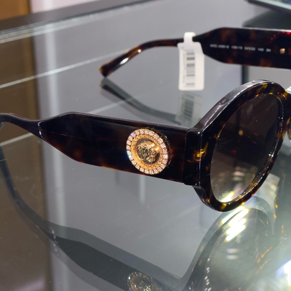 GORGEOUS! BRAND NEW Versace Emblem Sunglasses - Picture 6 of 16